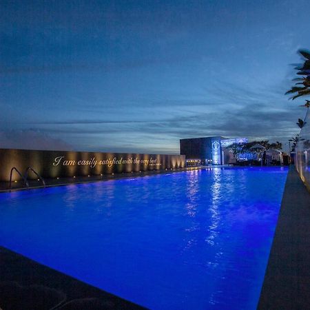 The Waverly Hotel & Residences Bangalore Bagian luar foto