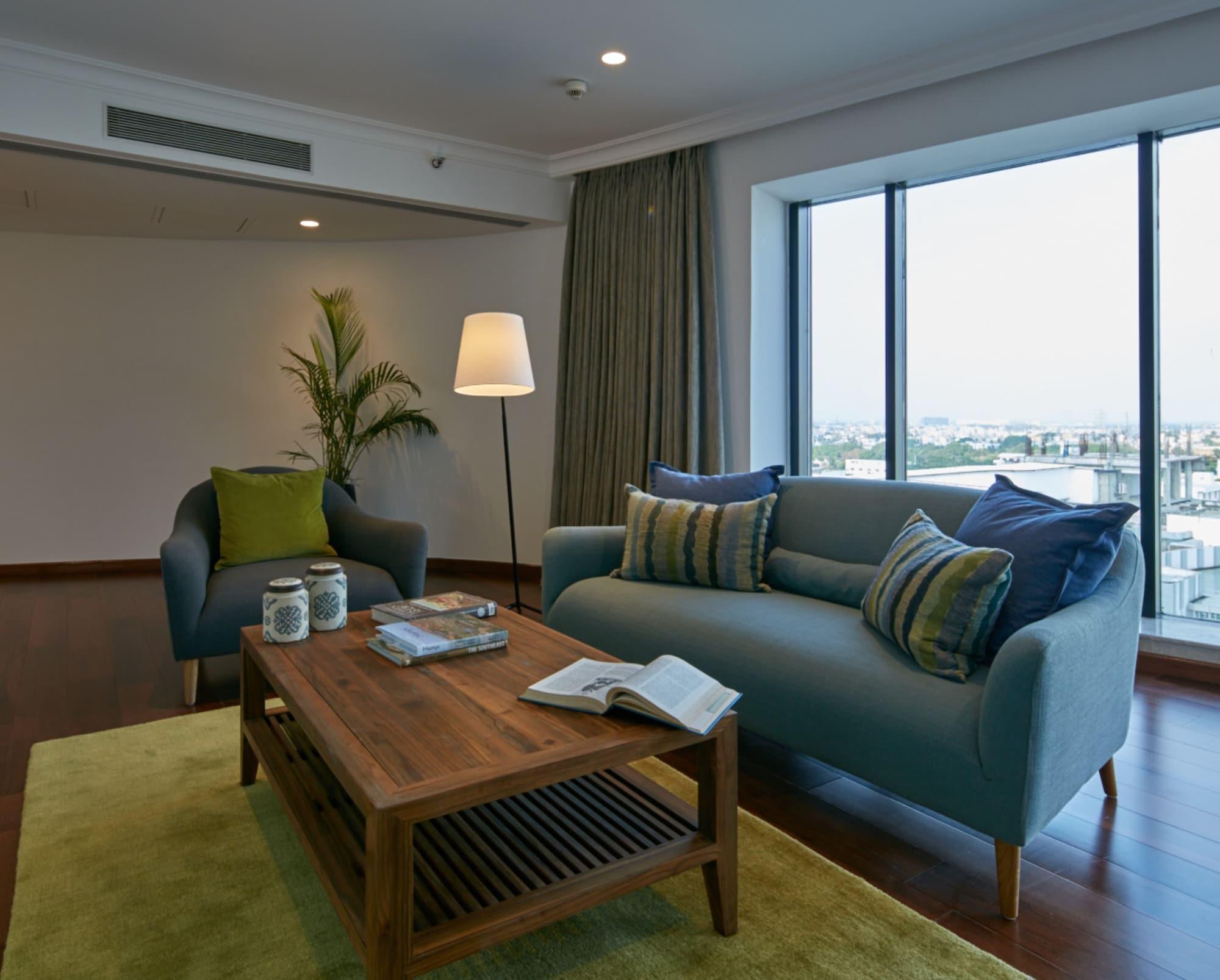 The Waverly Hotel & Residences Bangalore Bagian luar foto
